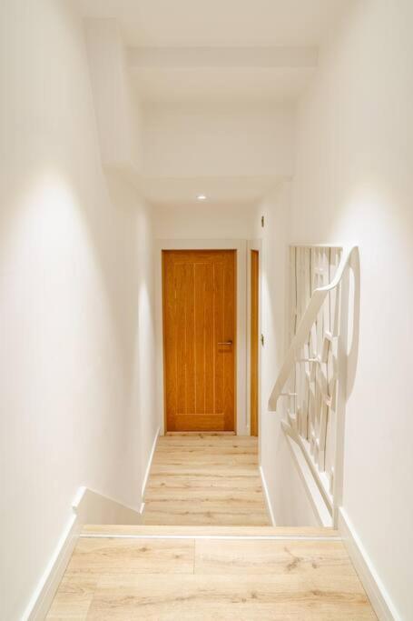 פלימות' Stunning 2 Bed Apartment, Heart Of The Barbican מראה חיצוני תמונה