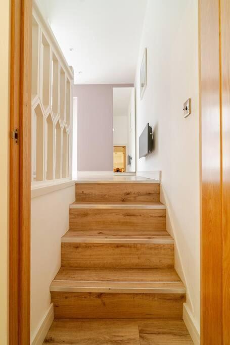 פלימות' Stunning 2 Bed Apartment, Heart Of The Barbican מראה חיצוני תמונה