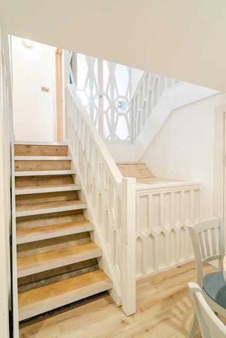 פלימות' Stunning 2 Bed Apartment, Heart Of The Barbican מראה חיצוני תמונה
